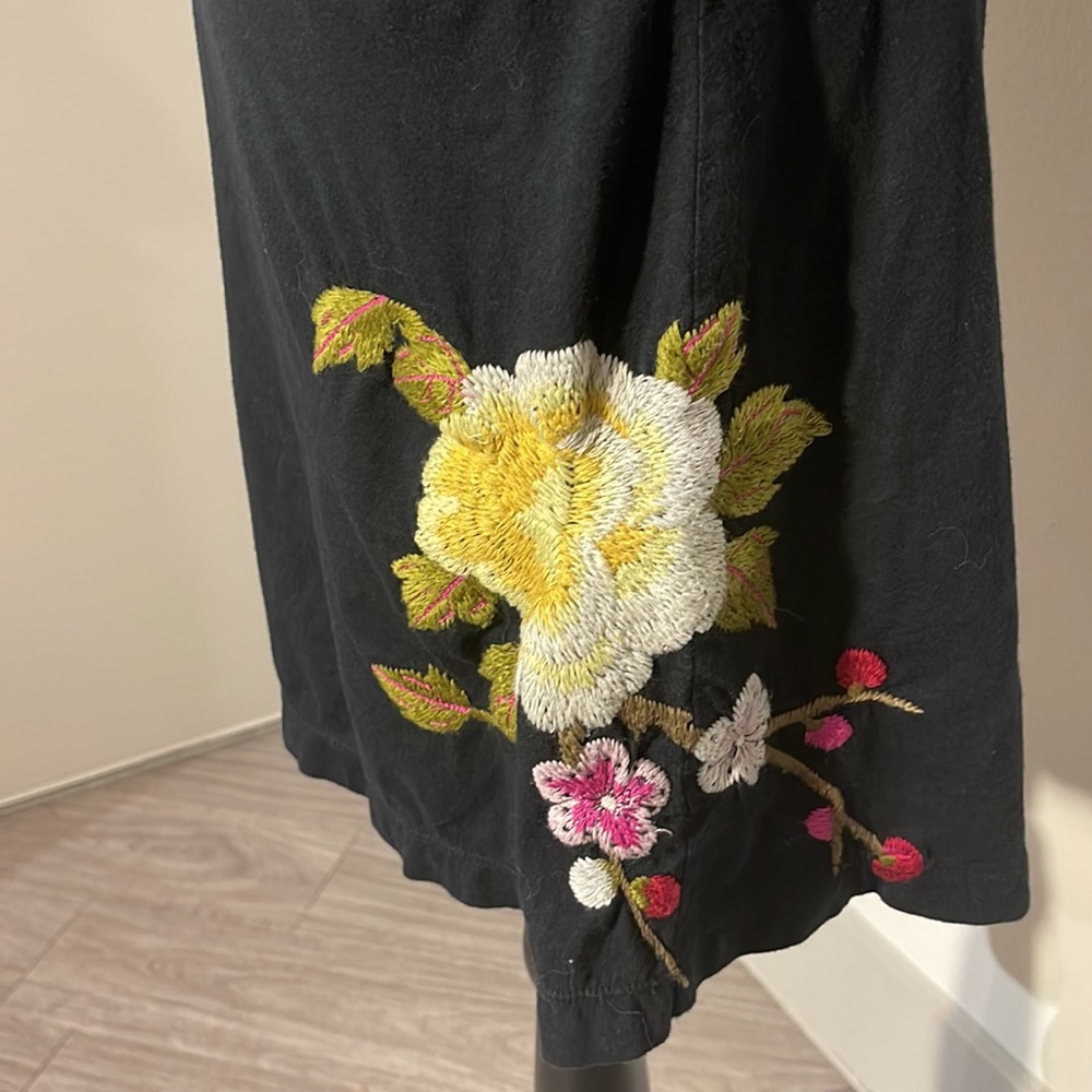 Johnny Was LA Black Embroidered LOVE Dress - Picture 8 of 9